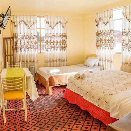 Hotel Summita Yunguyo Eksteriør billede