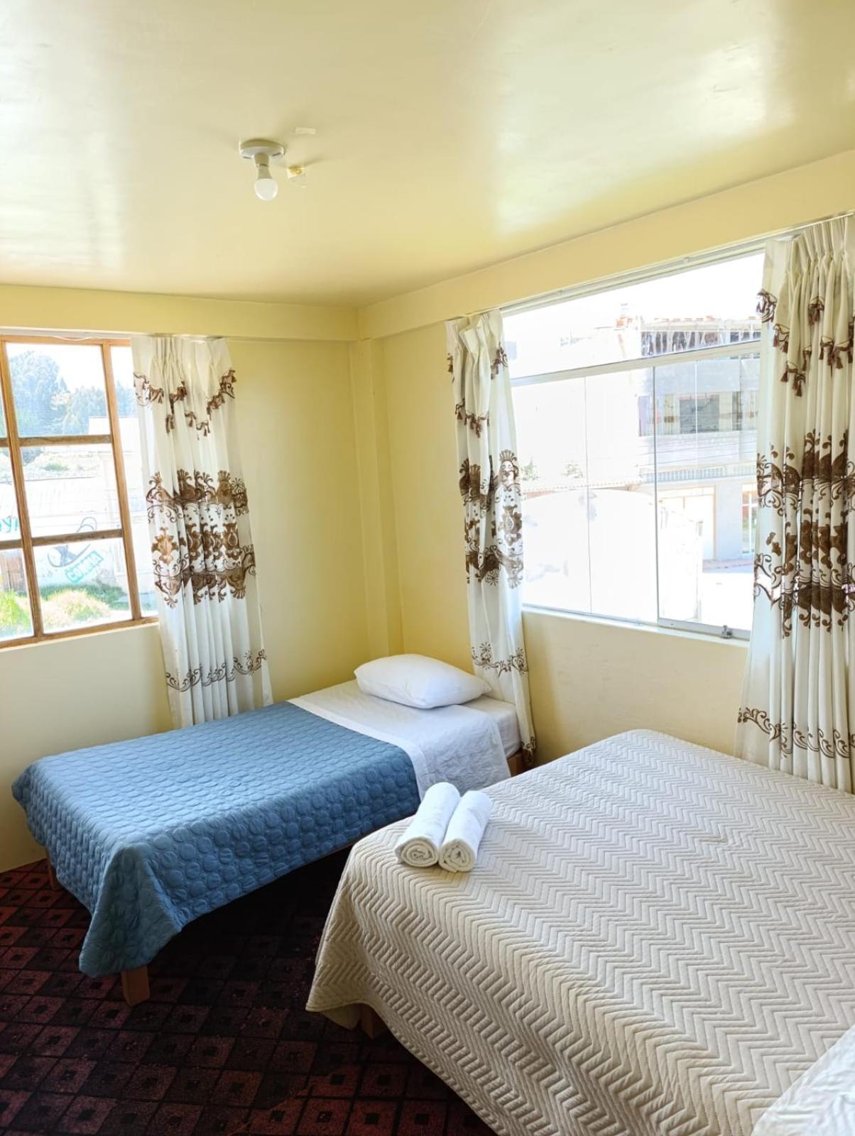 Hotel Summita Yunguyo Eksteriør billede