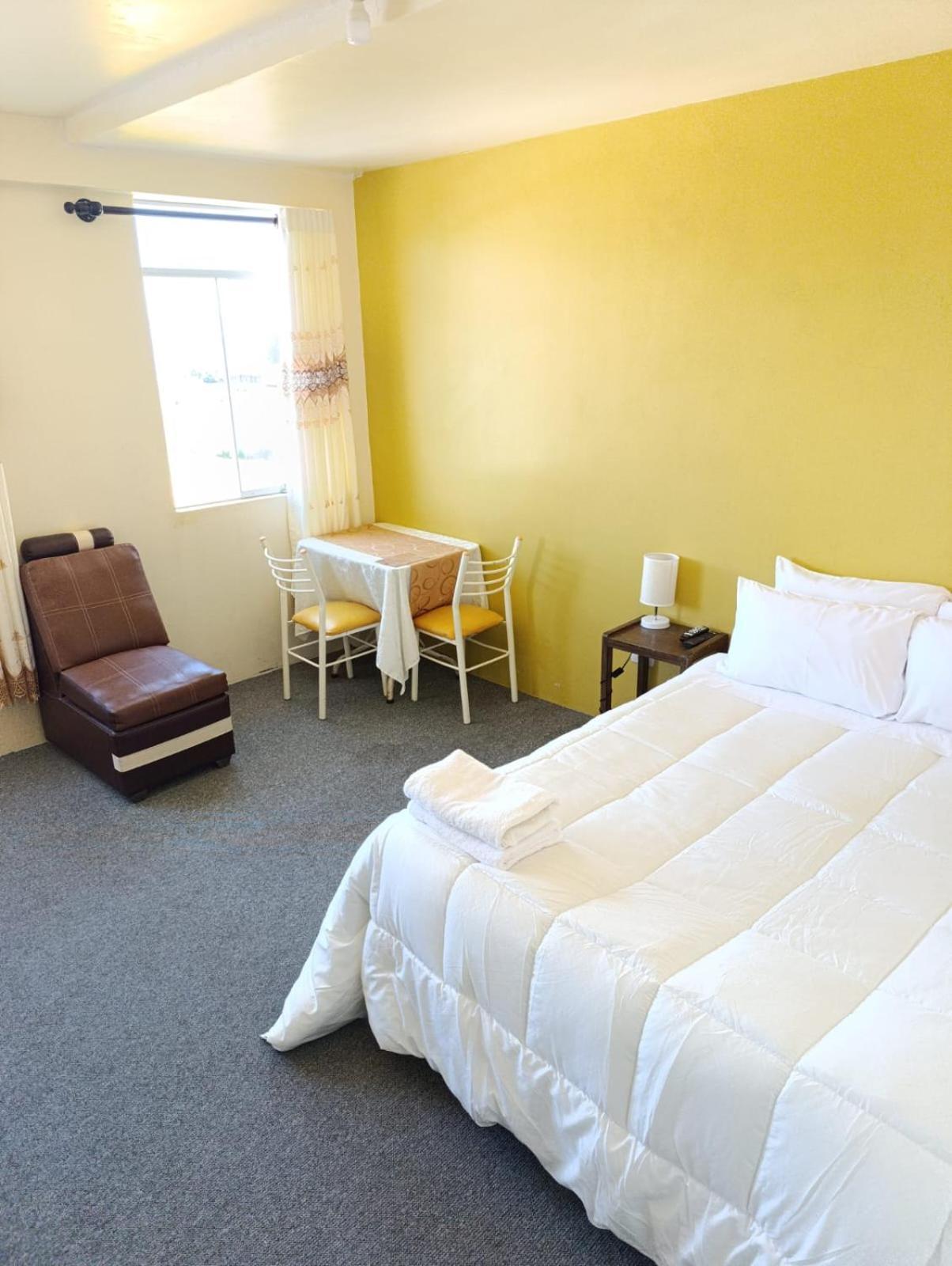 Hotel Summita Yunguyo Eksteriør billede