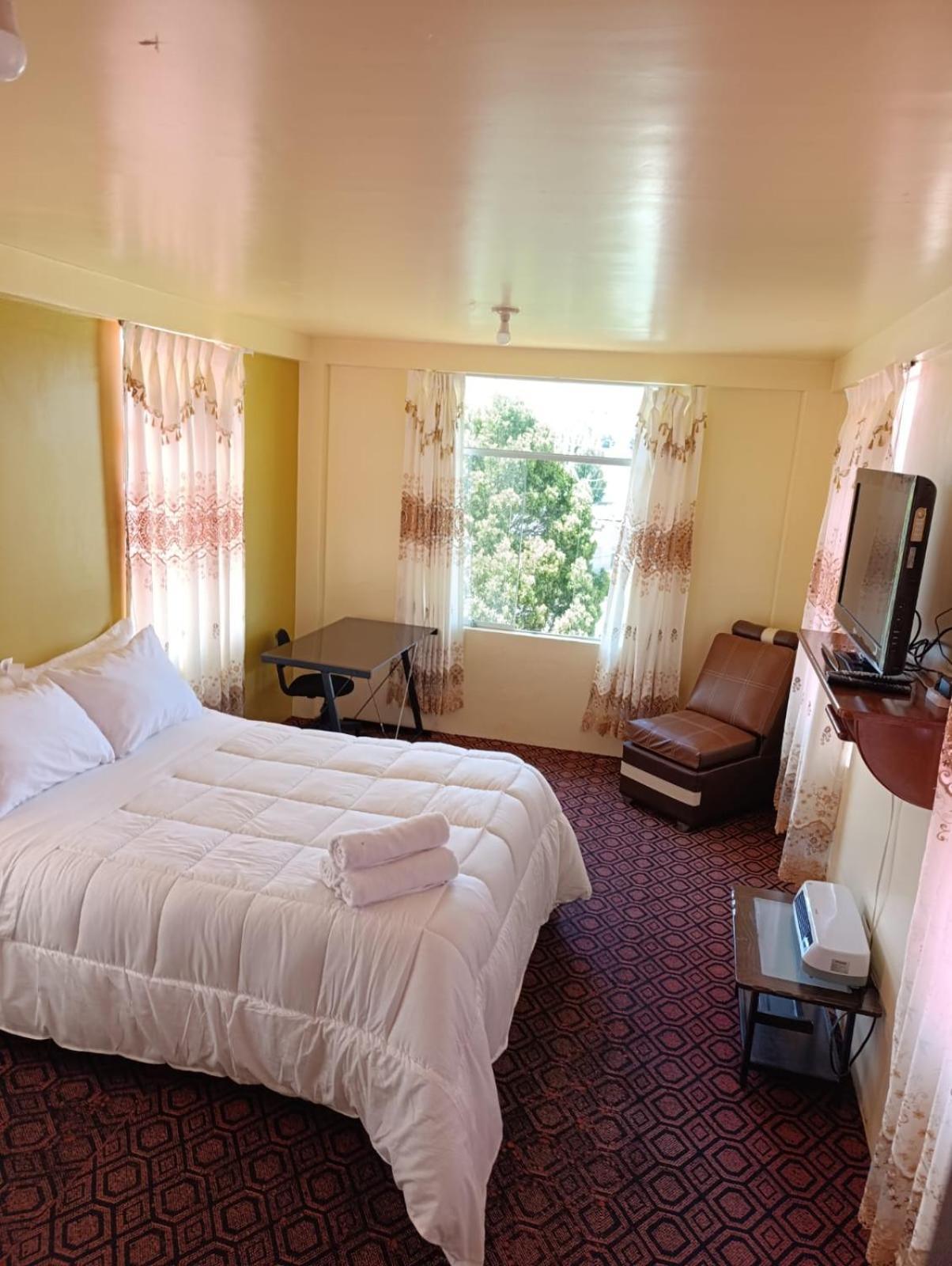 Hotel Summita Yunguyo Eksteriør billede